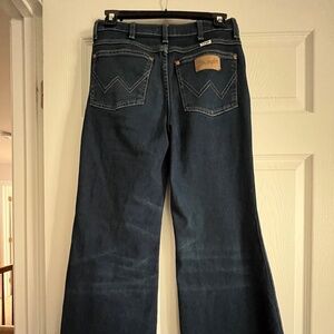 Wrangler Wanderer High Rise Flare